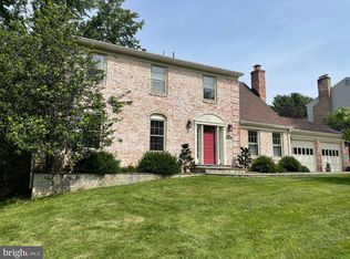 9412 Delancey Dr, Vienna, VA 22182