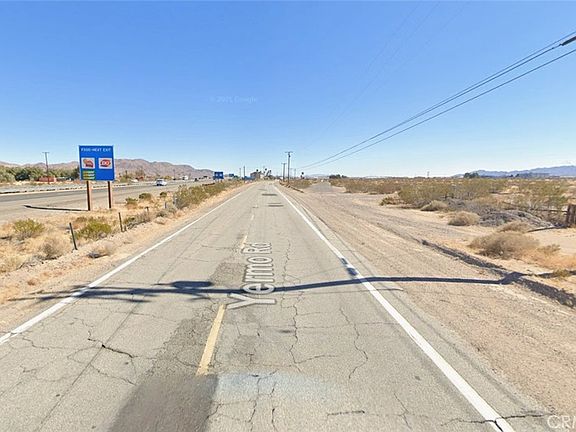 4th image of 35125 Yermo Rd