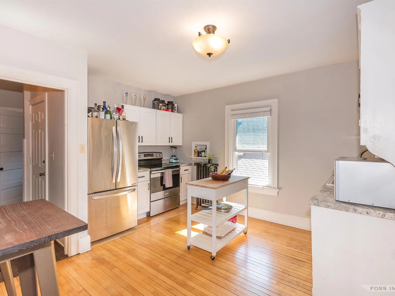 1 bed, 1059 sqft, $2,000 — Photo 3