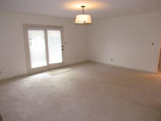 3375 Moundview Ct #B — Photo 15
