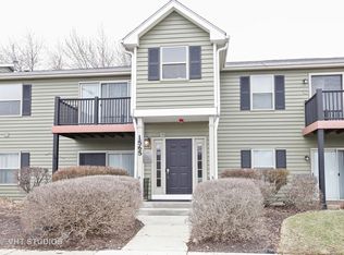 1565 Raymond Dr APT 203, Naperville, IL 60563