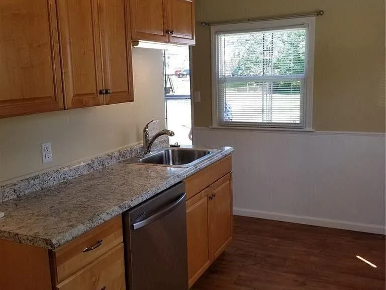 521 Koch Ave — Photo 19