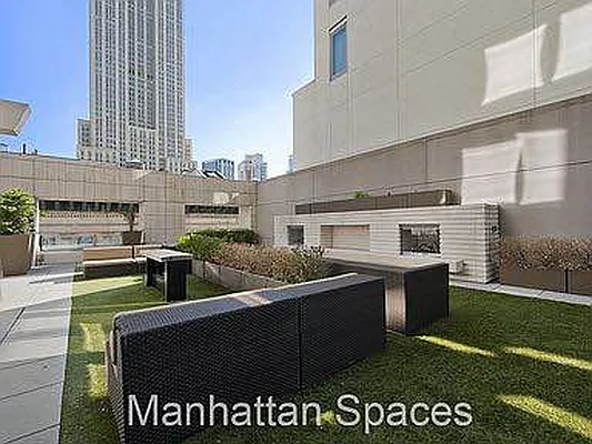 Rented by Manhattan Spaces | media 8