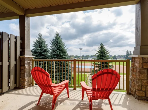 27 Beaver St S #208, The Blue Mountains, ON N0H 2P0