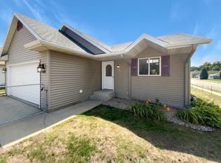 4086 Trumpeter Dr SE, Rochester, MN 55904