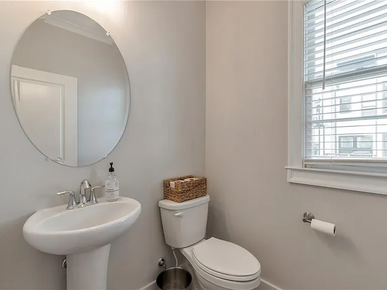 564 Ember Ln — Photo 19