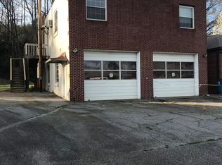 2012 Roby Martin Rd, Lenoir, NC 28645