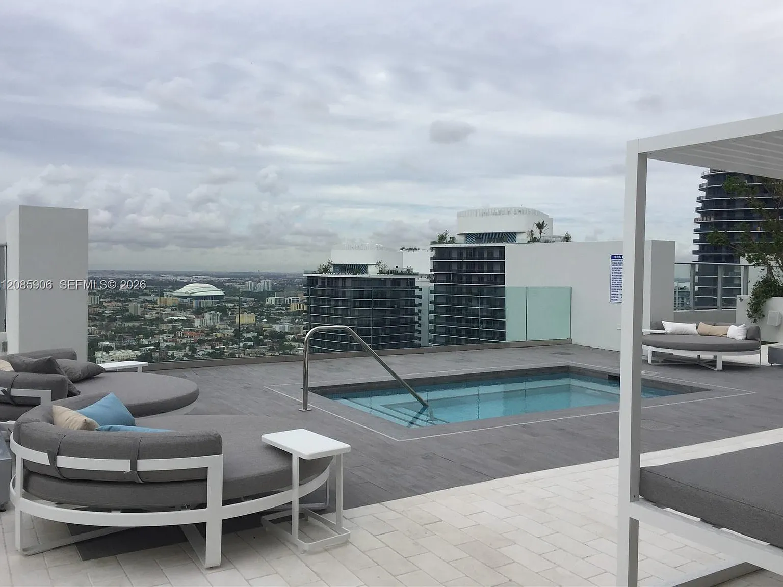 1010 Brickell Condo — Photo 2