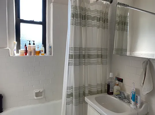 Rented by Geraldine Capasso, LREB | media 19