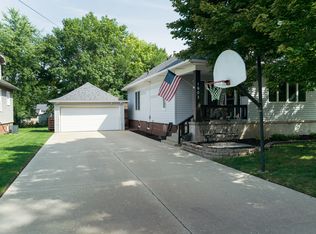 1603 10th St, Peru, IL 61354