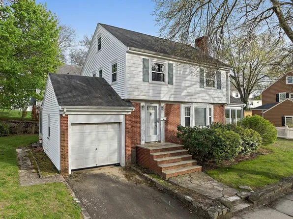 11 Latin Rd, West Roxbury, MA 02132