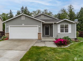 121 George Leslie Dr, Port Ludlow, WA 98365