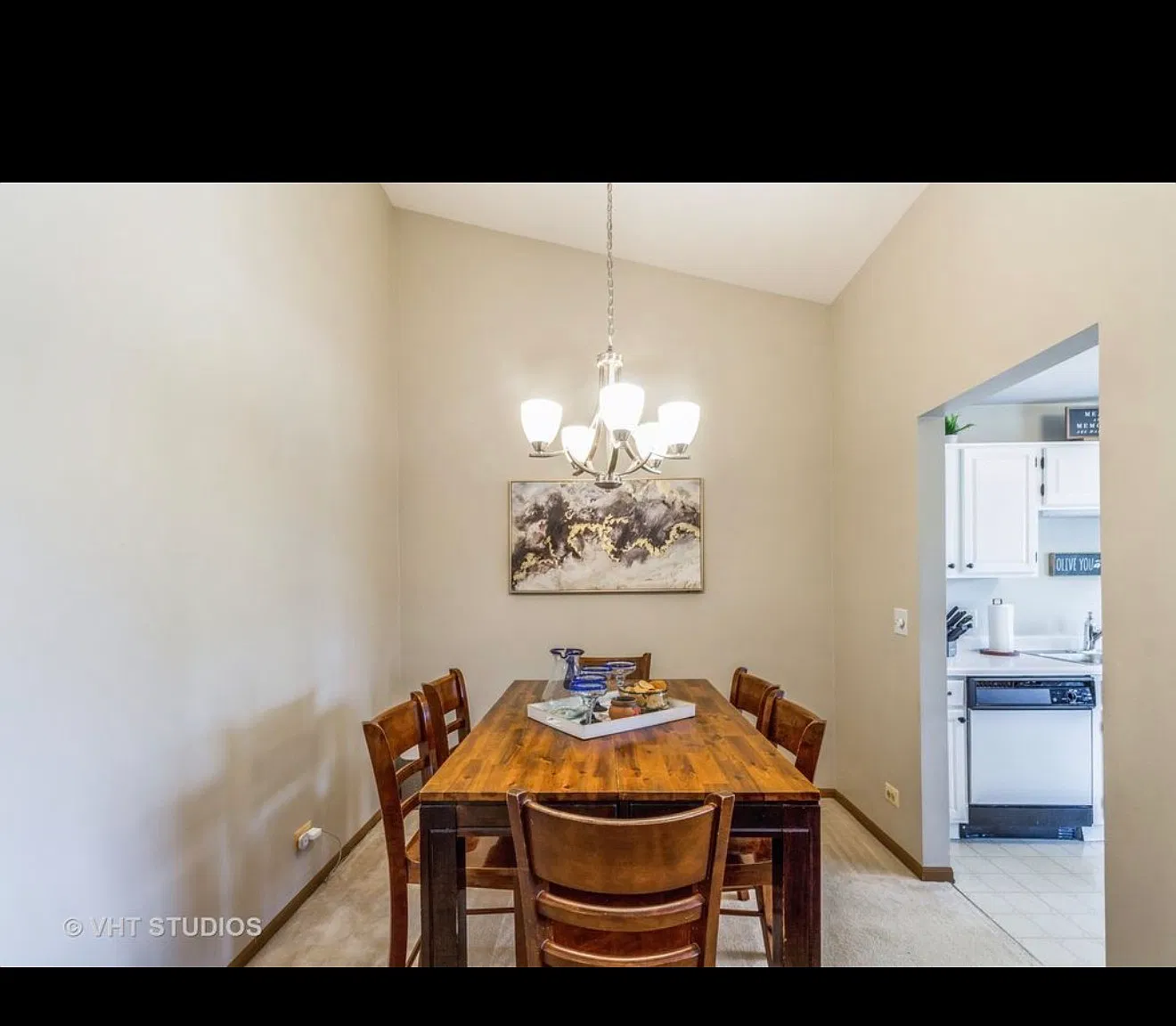 2 bed, 1400 sqft, $2,400 — Photo 4