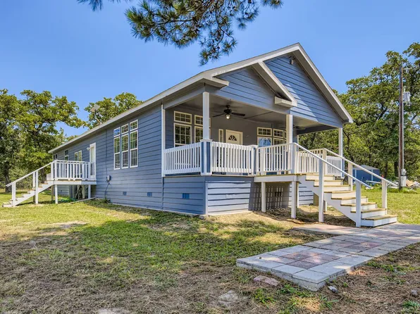 260 Dickerson Ln, Elgin, TX 78621