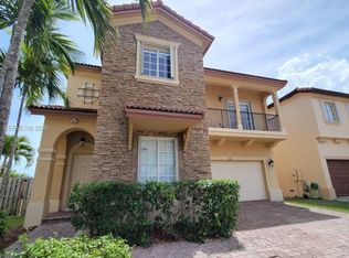 8780 SW 223rd Ter, Cutler Bay, FL 33190