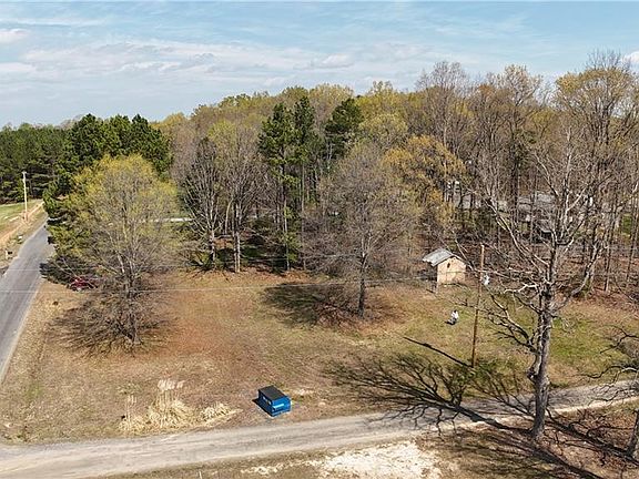 4th image of 254 Speer Rd