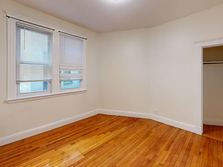 28 Sidlaw Rd #2 — Photo 4