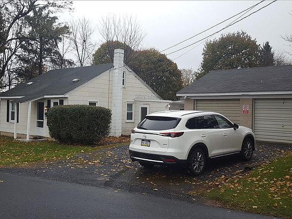 4th image of 5357 Oakwood Ln