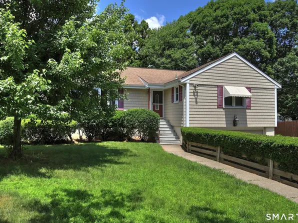 240 Quenby Place, Stratford, CT 06614
