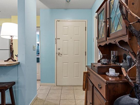 3rd image of 2700 McCallum Rd #116
