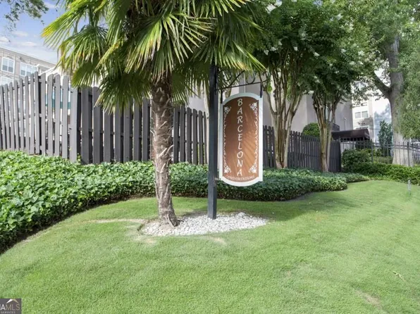 395 Pharr Rd NE APT 302, Atlanta, GA 30305