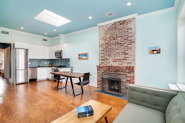 Sold by Compass | media 10