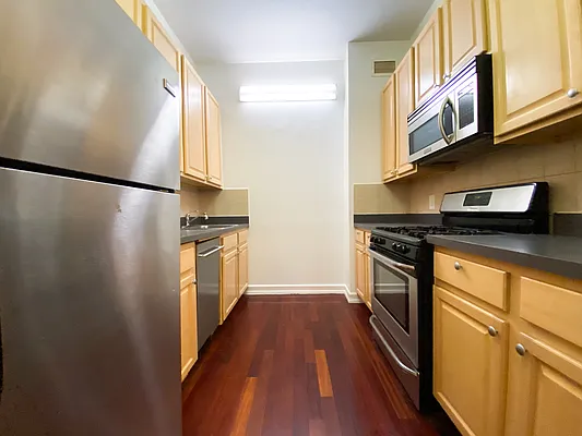 Rented by MAPT Residential LLC | media 8