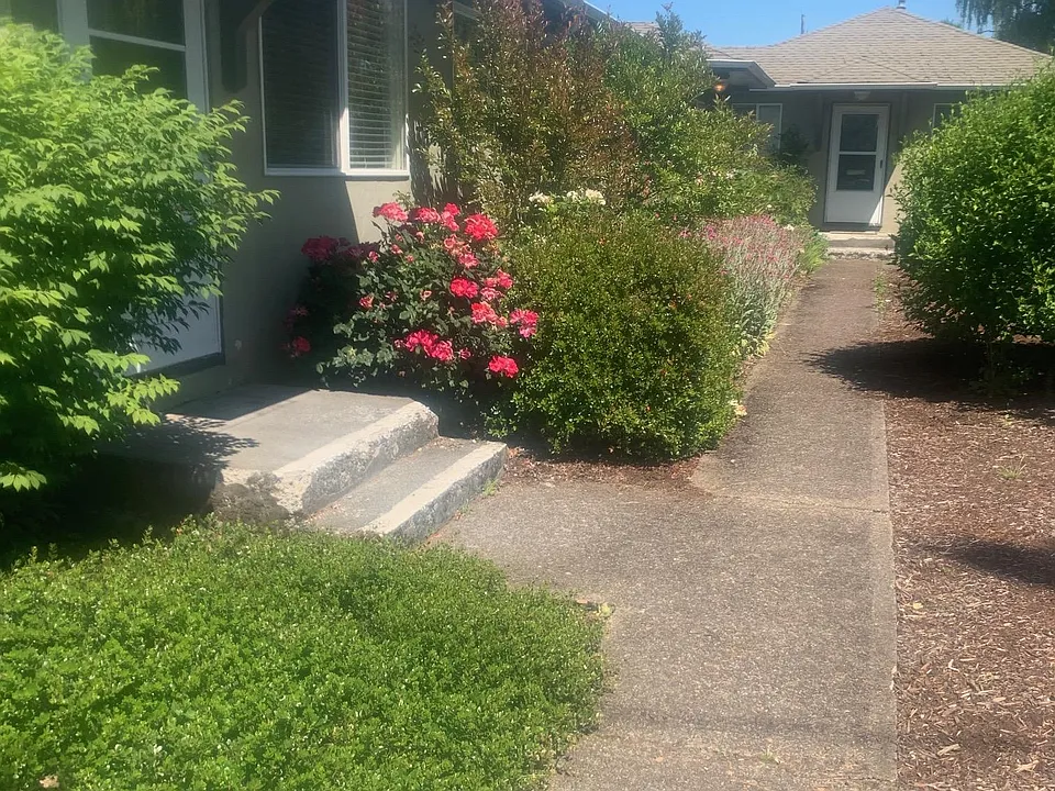 3334 SE 55th Ave