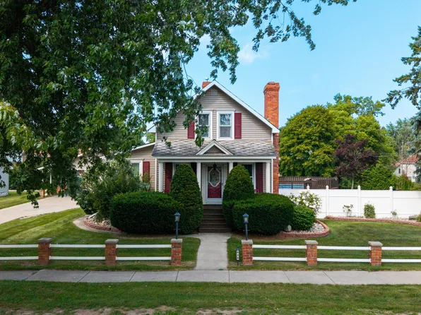 635 W Washington Ave, Alpena, MI 49707