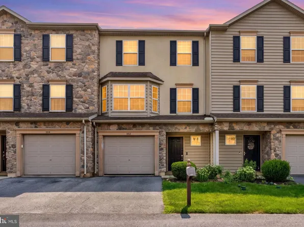 1012 Yarn Ct, Mohrsville, PA 19541