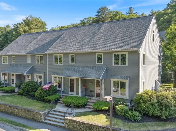 34 Country Hollow Ln #34, Haverhill, MA 01832
