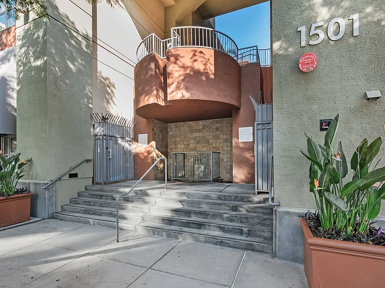 1501 Front St #633 — Photo 48