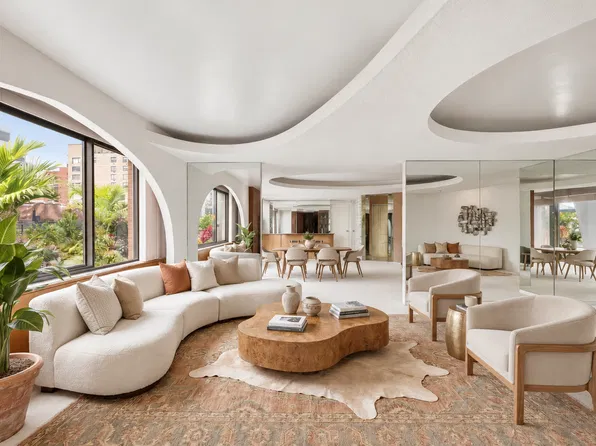 425 East 63rd Street image 1 of 16