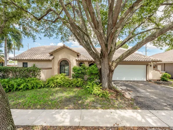 1821 NW 111th Avenue, Plantation, FL 33322