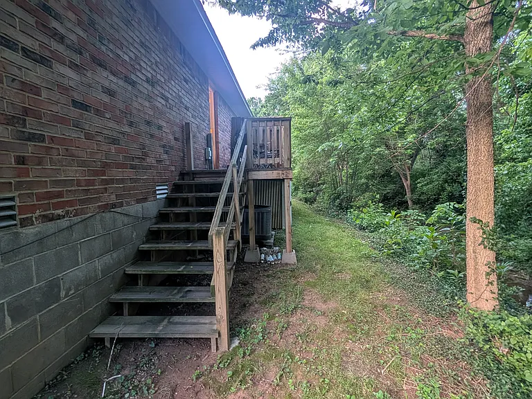 3143 N Old Missouri Rd — Photo 5
