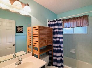 551 Jimbay Dr, Orange Park, FL 32073