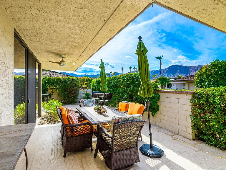 1 Briarcliff Ct — Photo 42