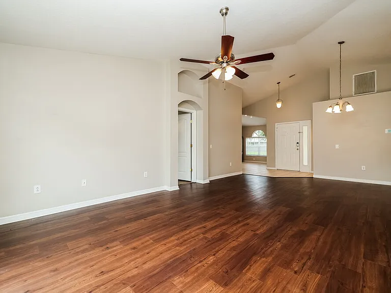 7002 Crown Lake Dr — Photo 3