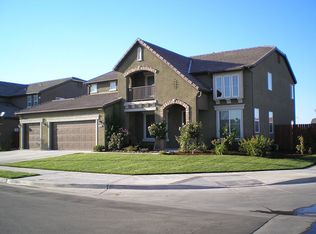 3091 Holland Ave, Clovis, CA 93619