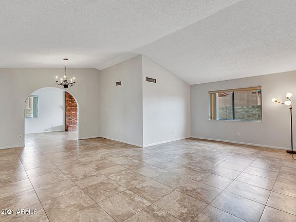 5th image of 4702 W Lindner Dr