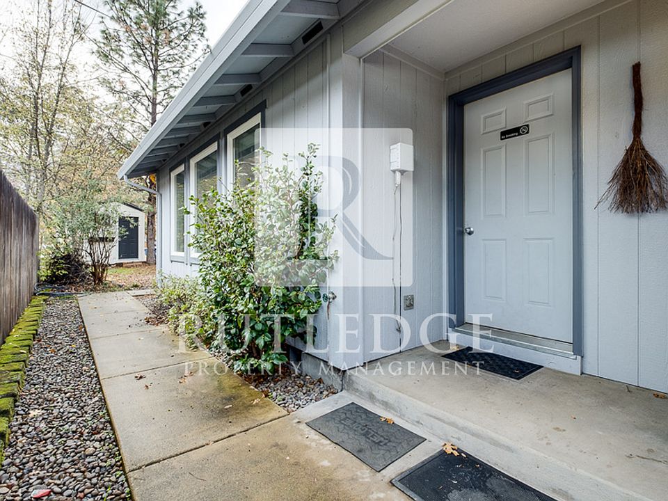 1st image of 120 Mallory Ln