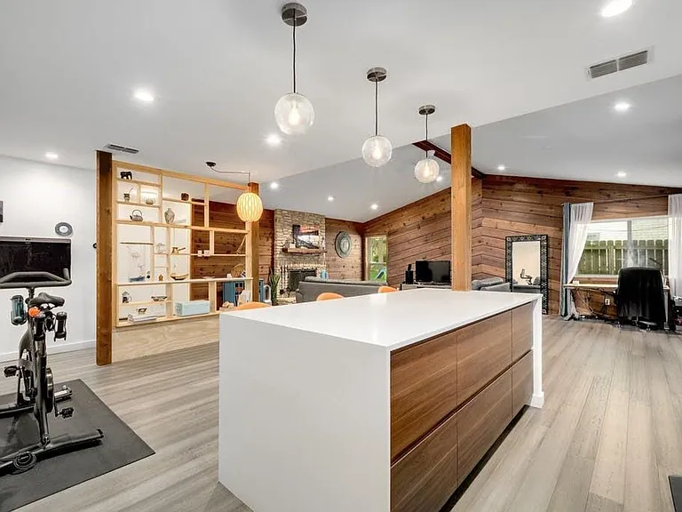 2710 Deeringhill Dr — Photo 19
