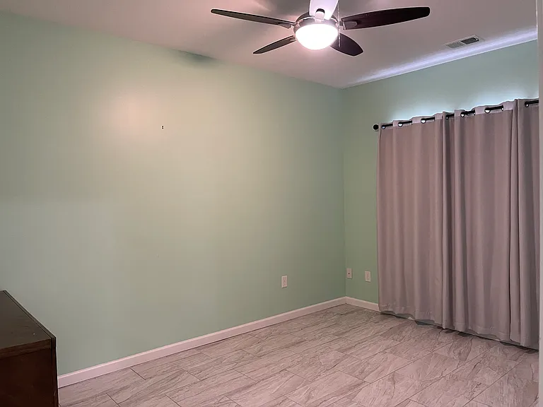213 Duchess Ct — Photo 13
