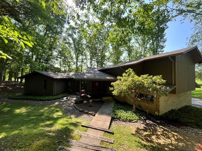1032 Lake Dr, Daniels, WV, 25832