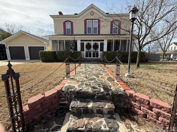 253 N 8th St, Batesville, AR 72501