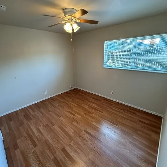 586 Berry Ave #3 — Photo 6