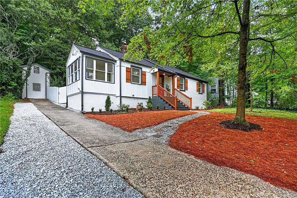 3 bed, 2.0 bath, 2088 sqft, $3,500 — Photo 3