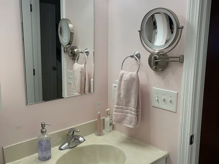 This bath has since been painted tan.