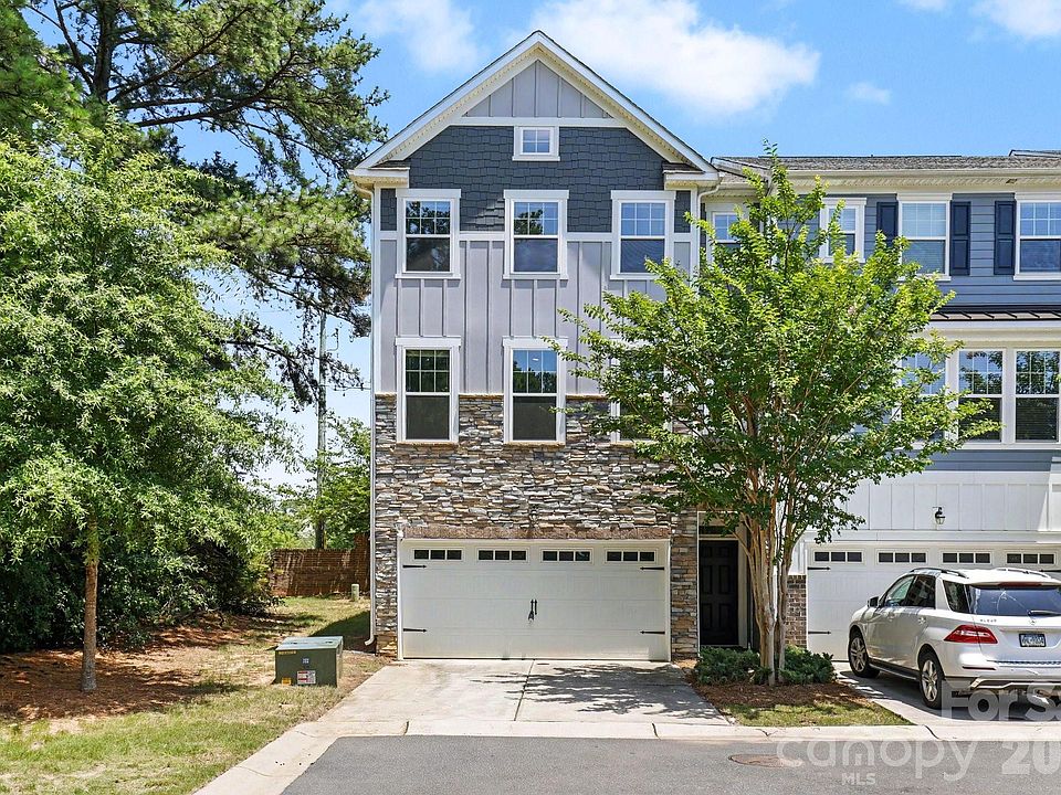 1st image of 15124 Holly Run Ln