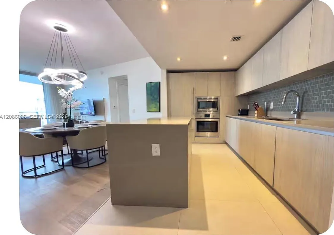 4111 South Ocean Drive Co — Photo 4